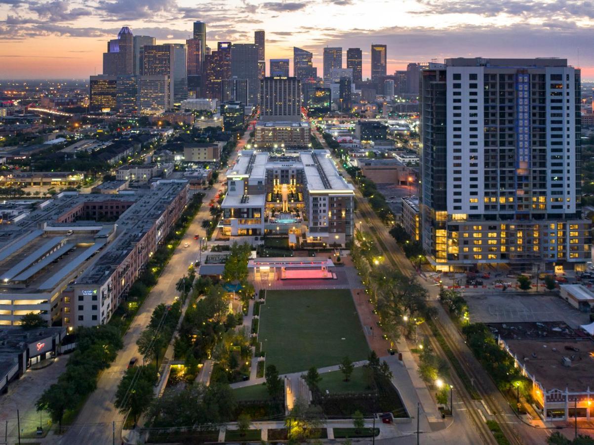 Modern Urban Oasis With Private Parking In Downtown Houston Lejlighed Eksteriør billede